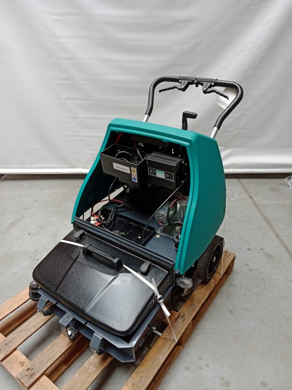 S8 ELECTRIC SWEEPER