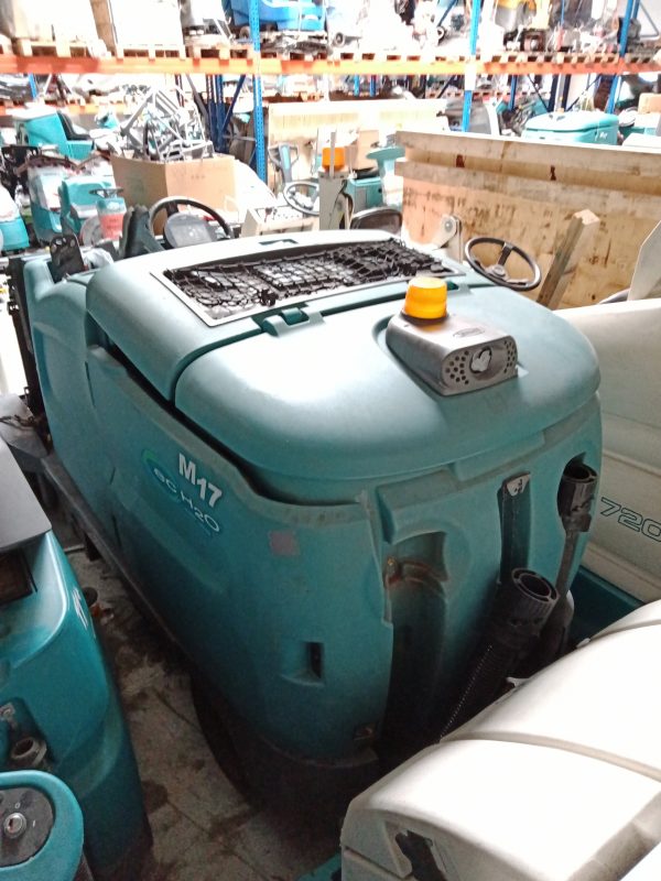 M17 DISC 1000 SWEEPER-SCRUBBER