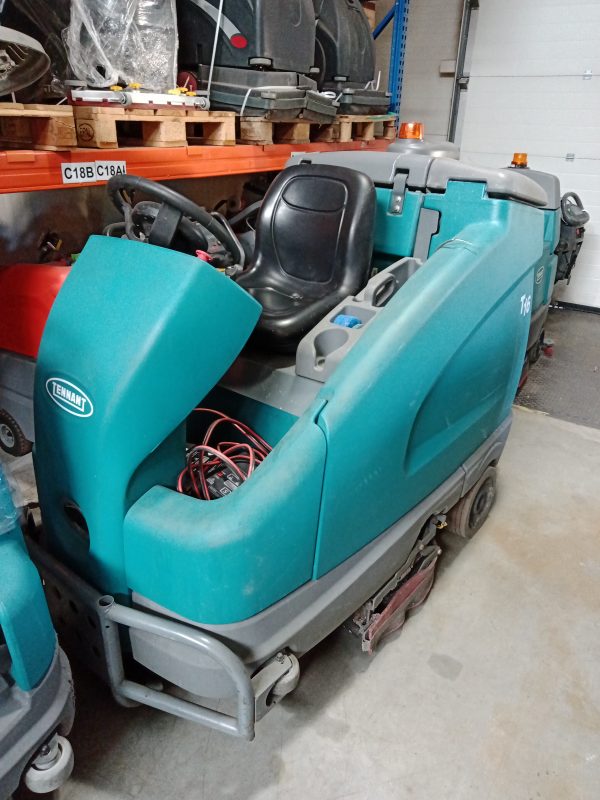 T16 DISC SCRUBBER-DRYER