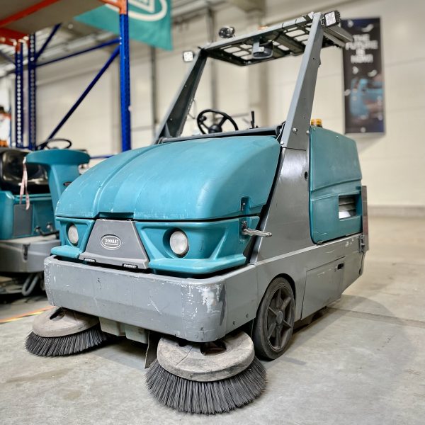 S20 COMPACT RIDE ON SWEEPER