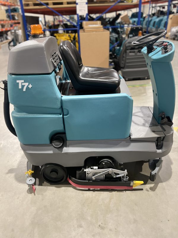 T7 SCRUBBER-DRYER 80CM CYL