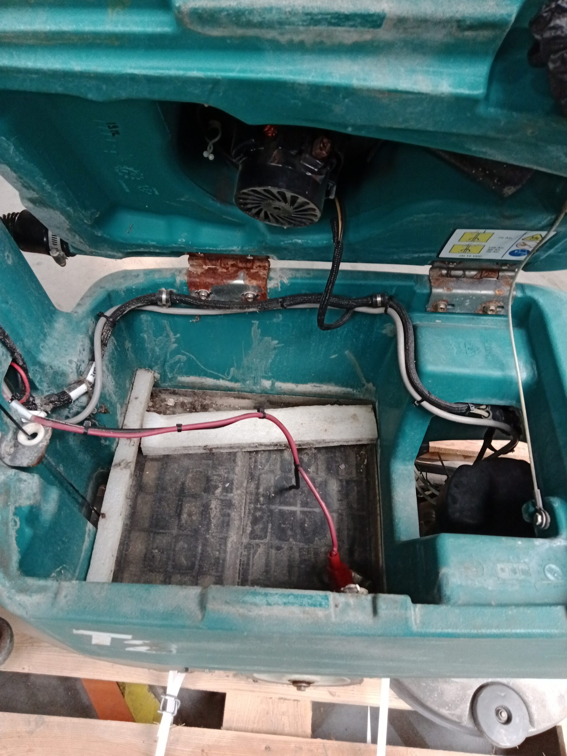 T2 SCRUBBER-DRYER 43 CM DISC - Tenrent polska T2 SCRUBBER-DRYER 43 CM DISC