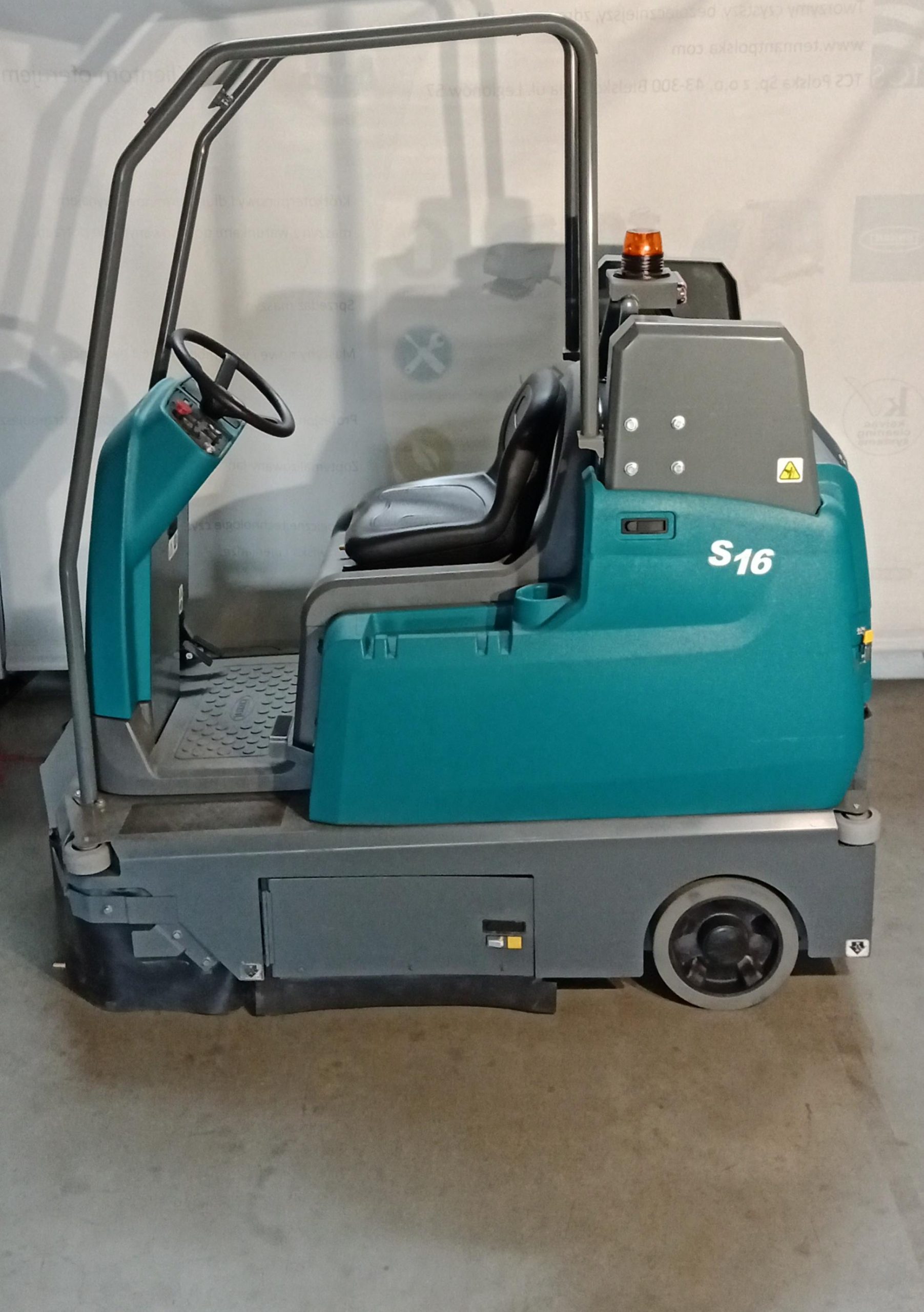 S16 ELECTRIC SWEEPER HIGH DUMP S16 ELECTRIC SWEEPER HIGH DUMP