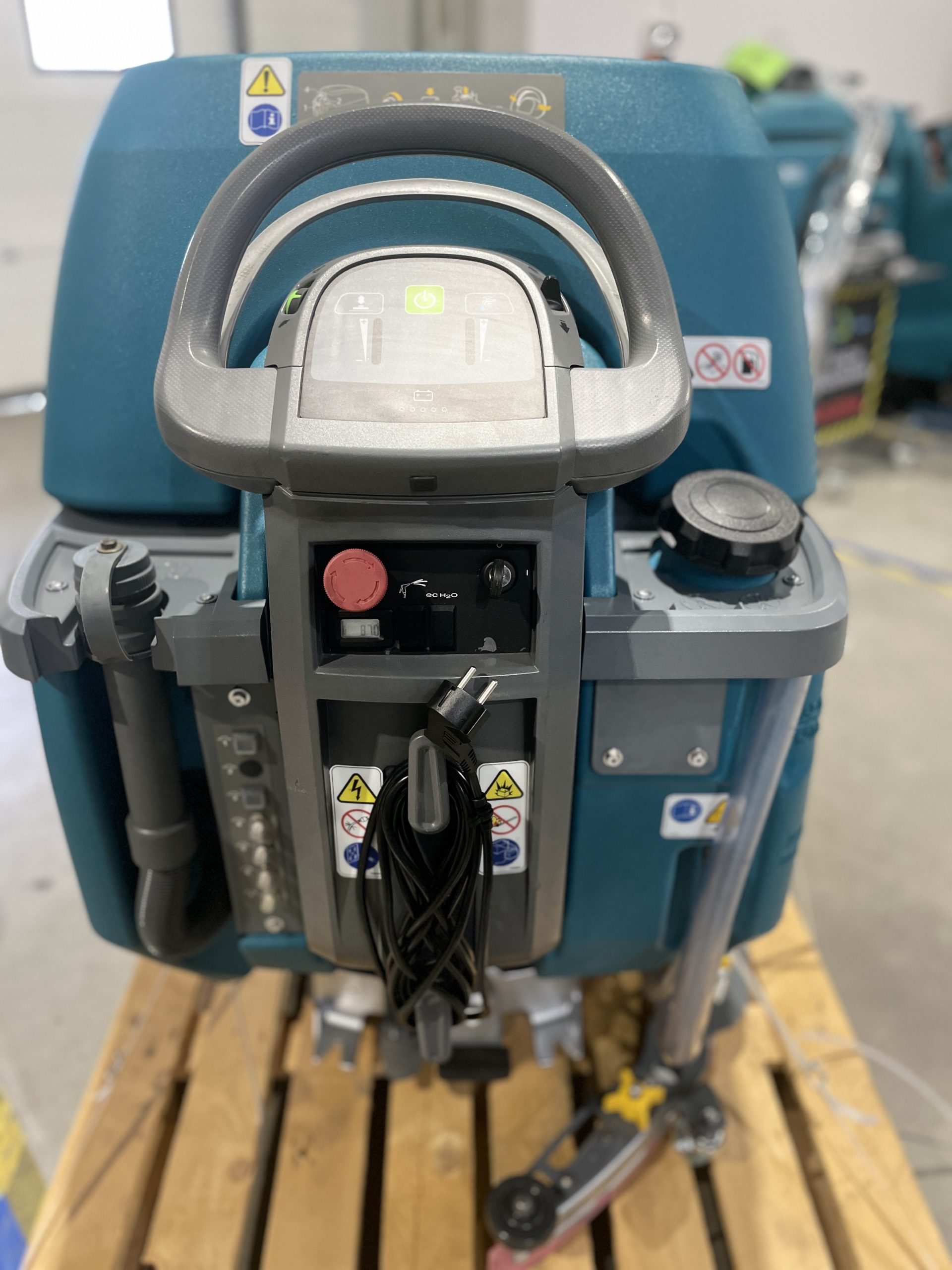 T600 SCRUBBER-DRYER 800CM DUAL - Tenrent polska T600 SCRUBBER-DRYER 800CM DUAL