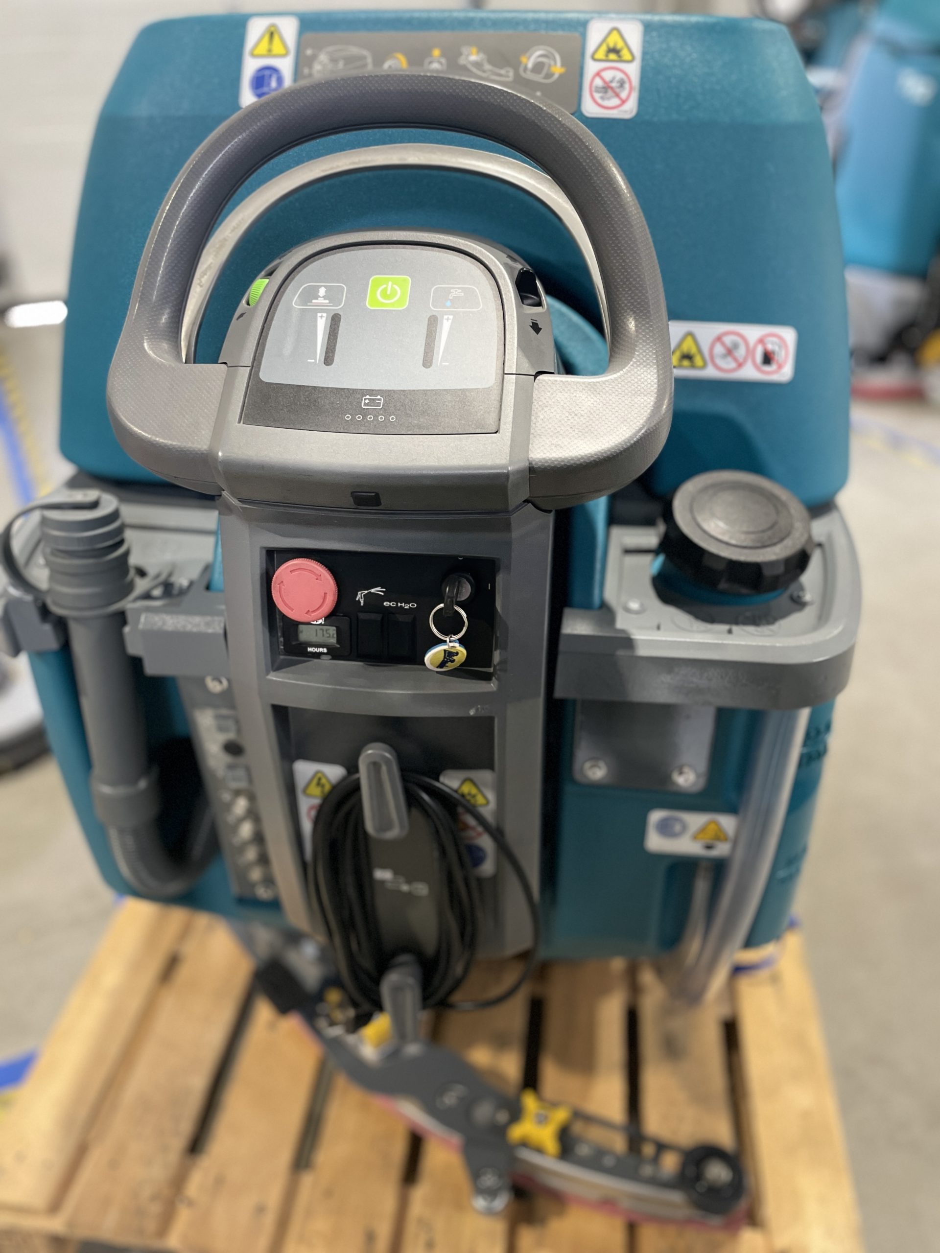 T600 SCRUBBER-DRYER 800CM DUAL - Tenrent polska T600 SCRUBBER-DRYER 800CM DUAL