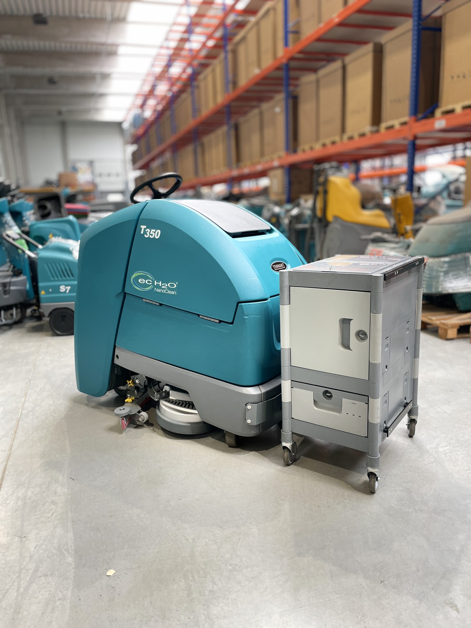T350 SCRUBBER-DRYER 50CM DISC T350 SCRUBBER-DRYER 50CM DISC